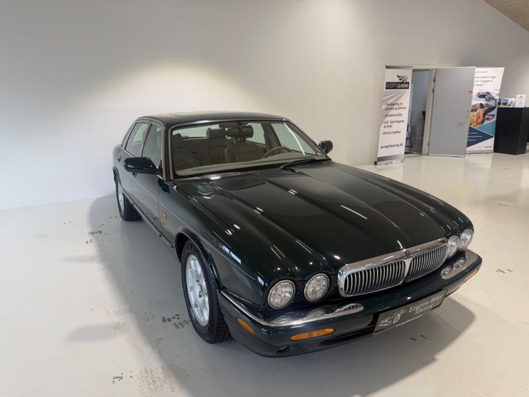 Jaguar XJ8 Sovereign aut.