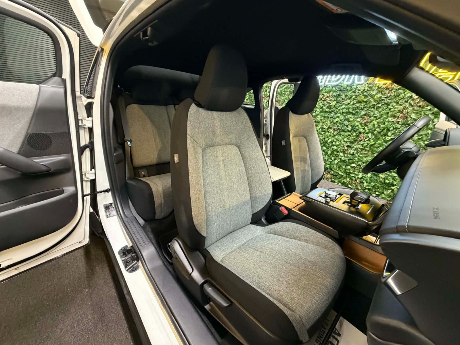 Billede af Mazda MX-30 0,8 e-SkyActiv R-EV Advantage