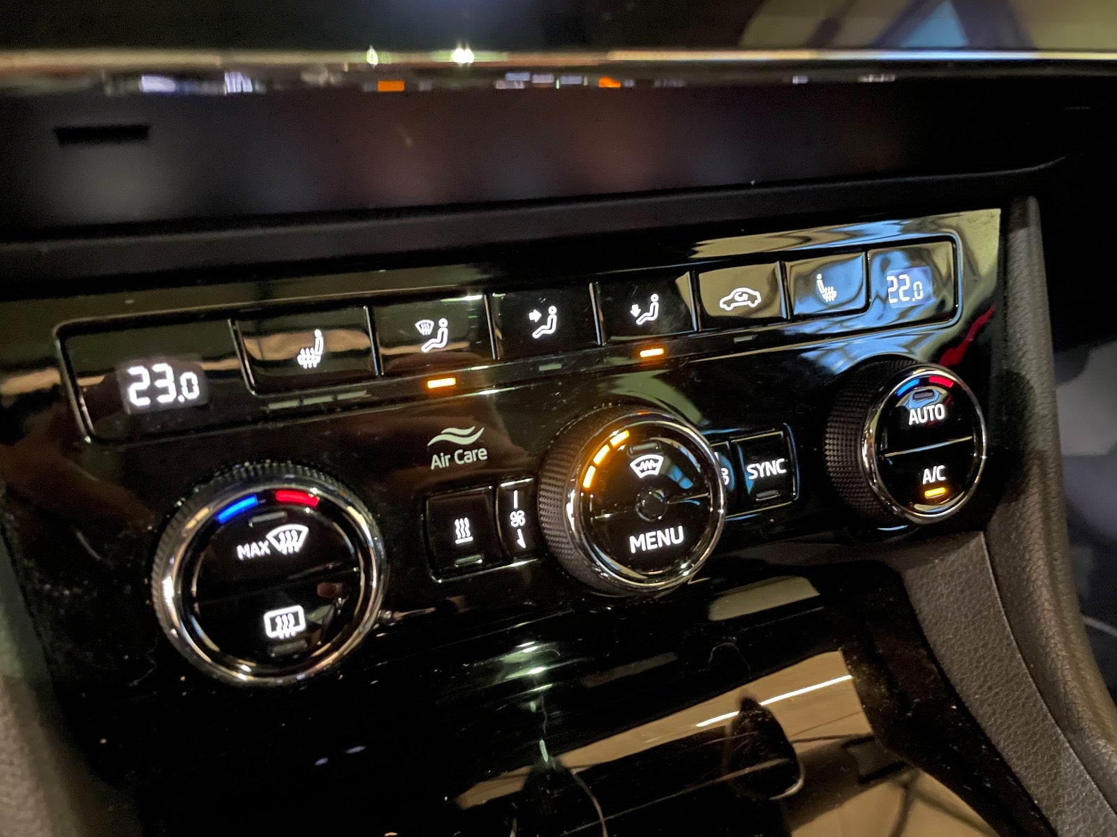 Skoda Superb TDi 190 Sportline Combi DSG