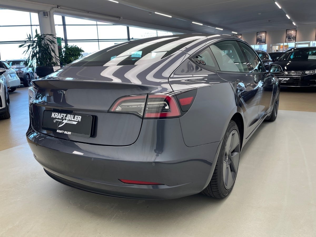 Billede af Tesla Model 3  Standard Range+ RWD