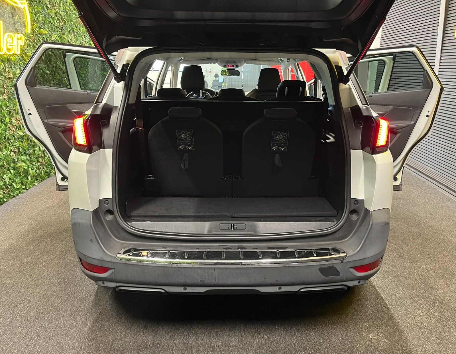 Billede af Peugeot 5008 1,2 PureTech 130 Allure 7prs