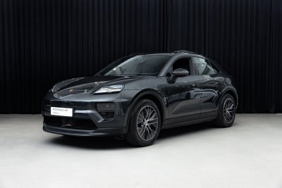 Porsche Macan   5d