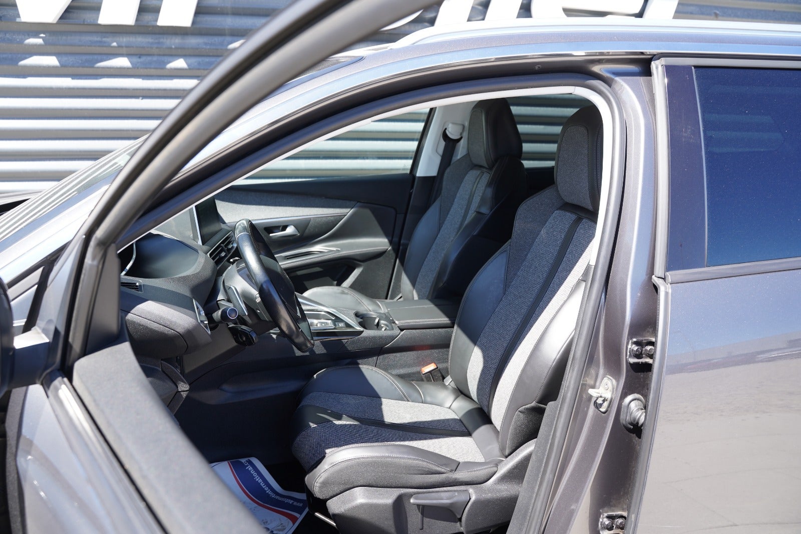 Billede af Peugeot 5008 1,6 BlueHDi 120 Allure EAT6 7prs