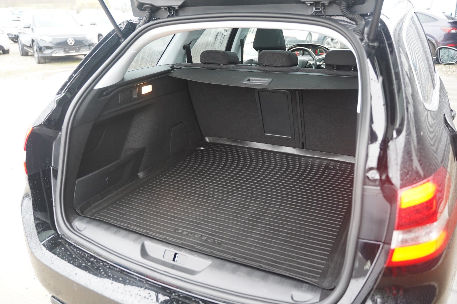 Billede af Peugeot 308 1,2 PureTech 130 Selection Sky SW