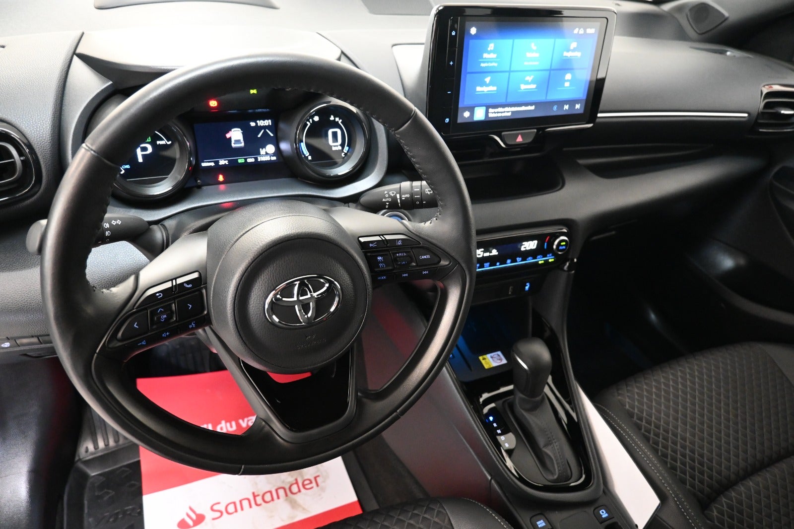 Toyota Yaris Hybrid Style e-CVT