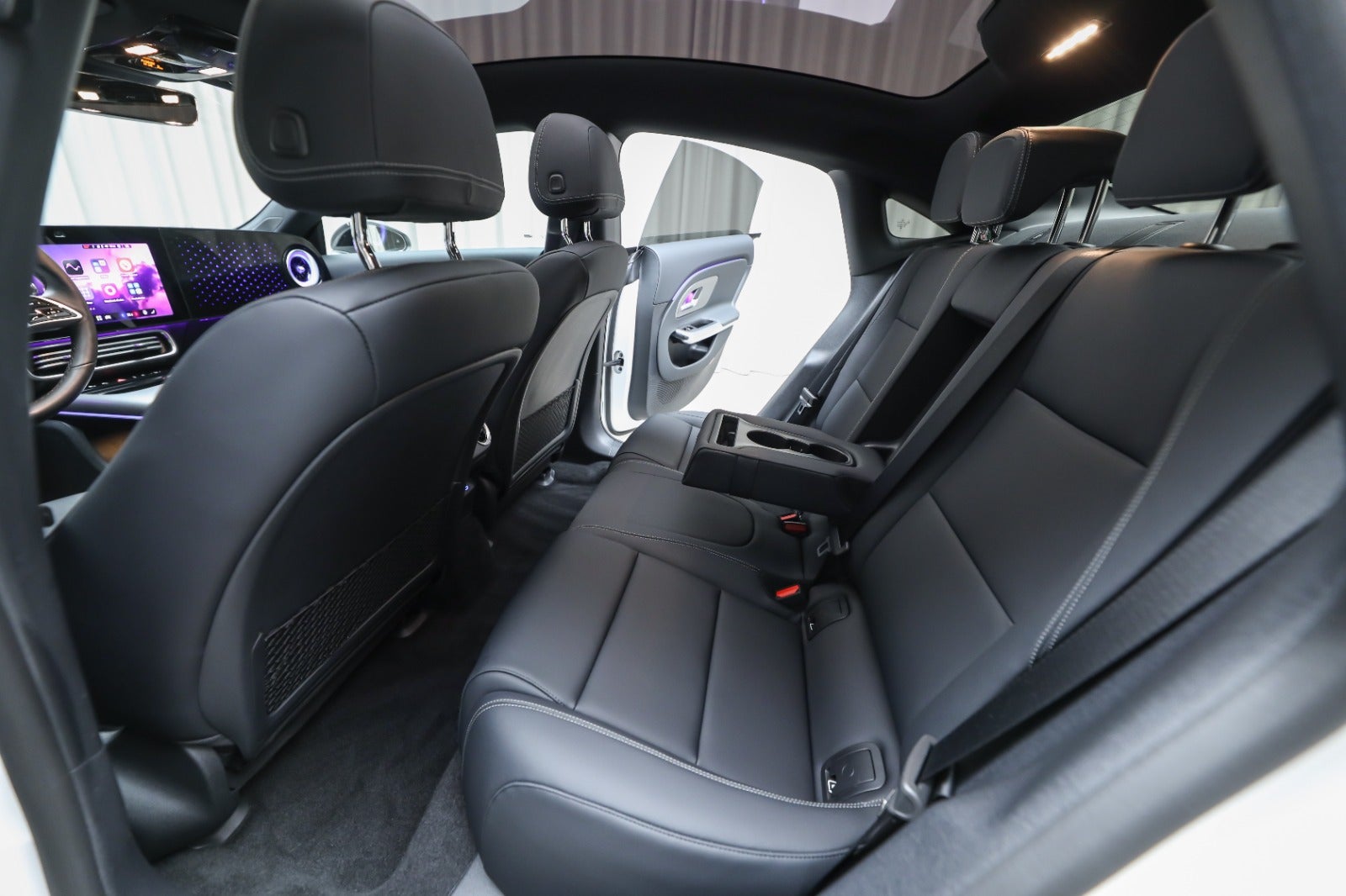 Mercedes-Benz CLA 350 (5/8)