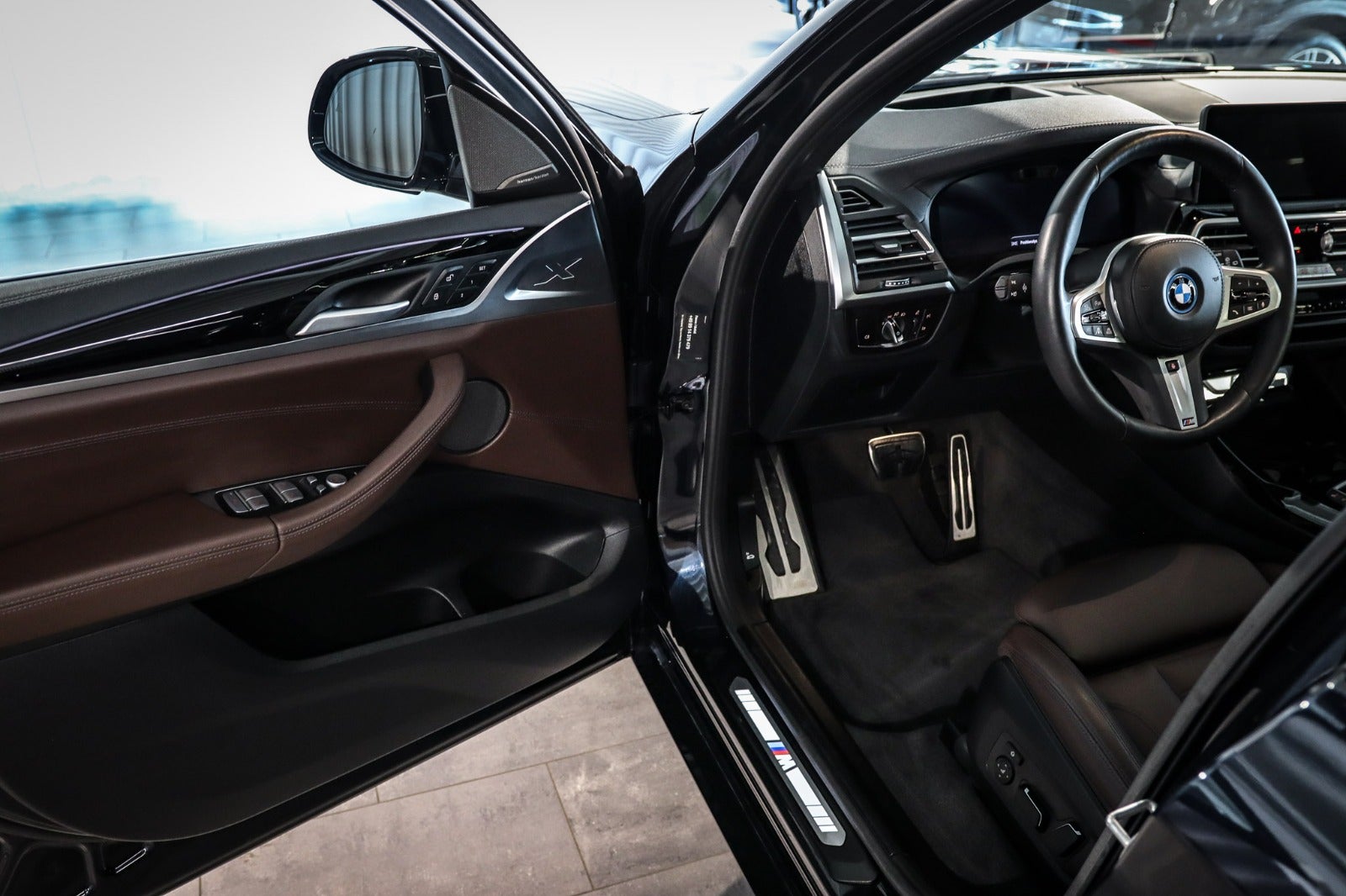 Billede af BMW iX3  Charged Plus M-Sport