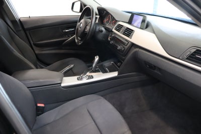 BMW 320d Touring aut.