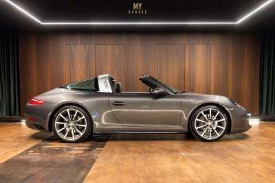 Porsche 911 Targa 4 3,0 PDK 2d