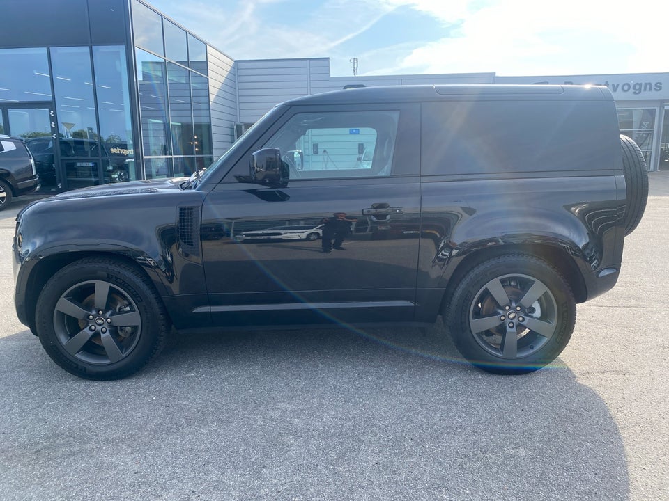 Land Rover Defender 90 3,0 D250 Hard Top X-Dynamic SE aut. Van 2025