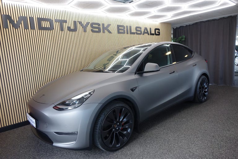 Tesla Model Y Performance AWD