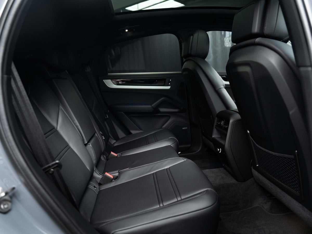 Gallery image 18 of 18