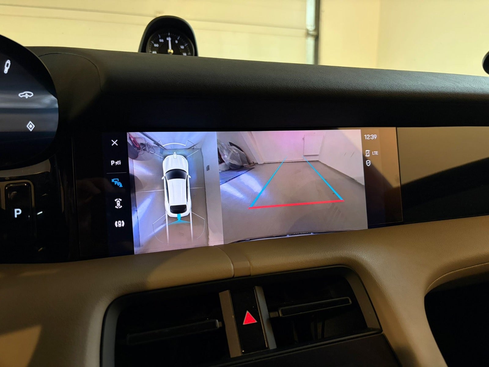 Porsche – Taycan 4