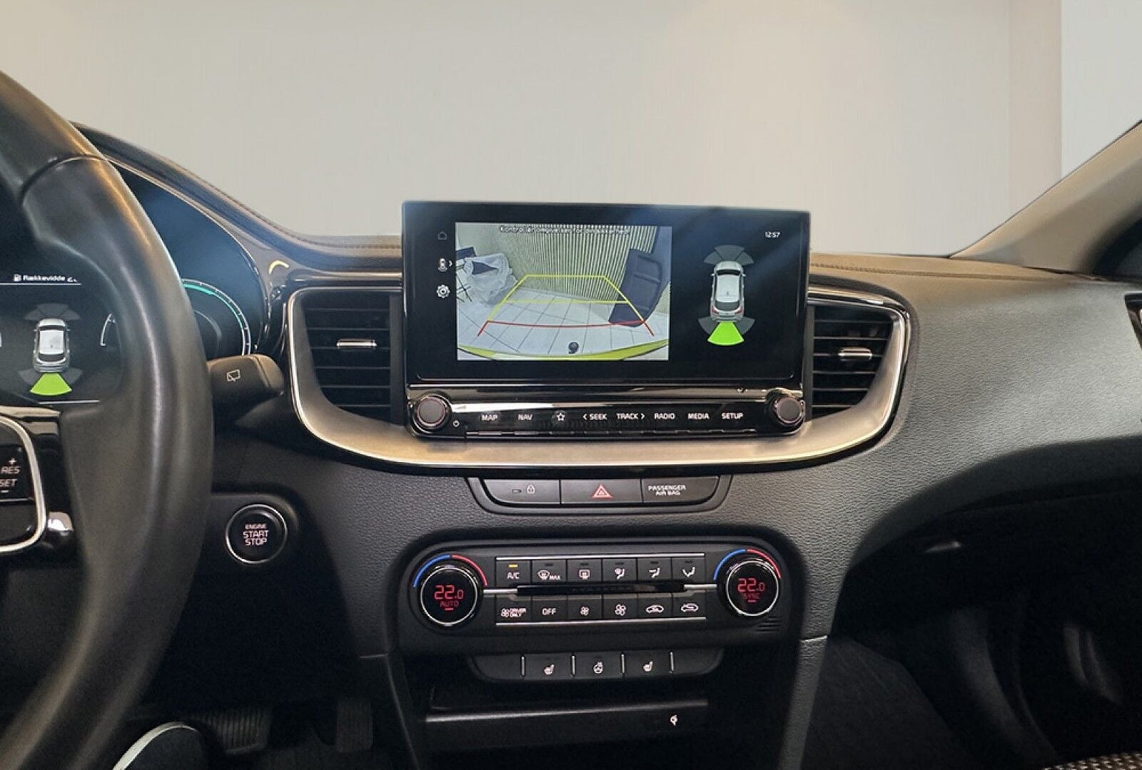 Kia XCeed PHEV Upgrade Intro DCT
