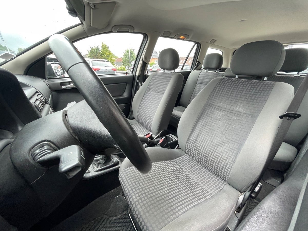 Billede af Opel Astra 1,6 16V Comfort Twinport stc.