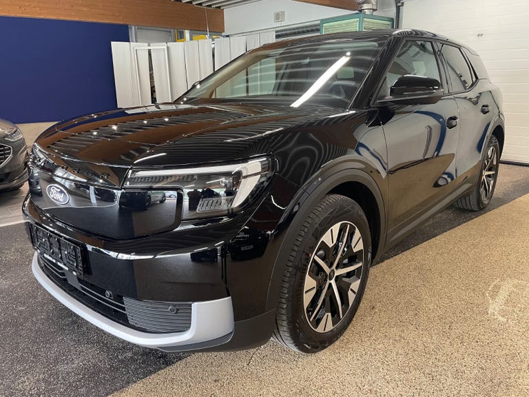 Ford Explorer Select Extended Range