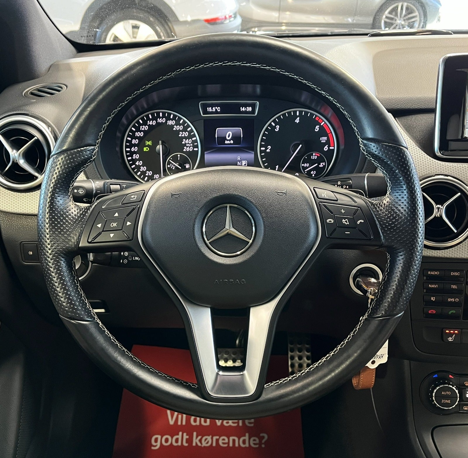 Mercedes B220 2015