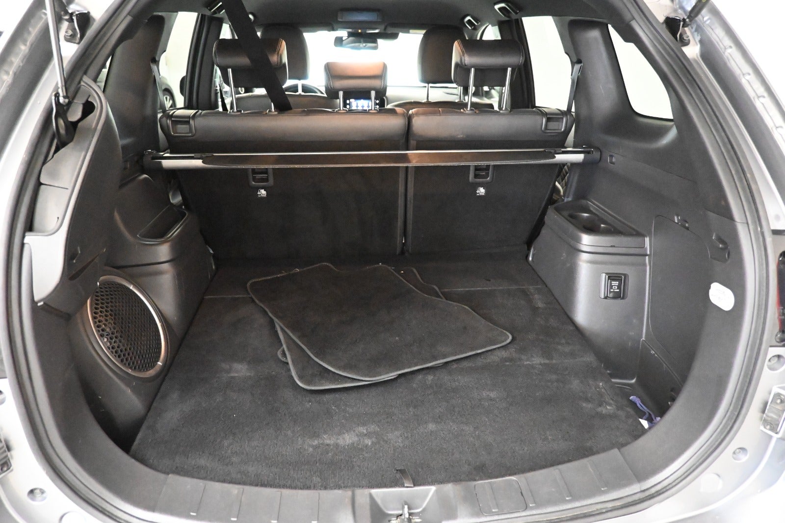 Mitsubishi Outlander PHEV Instyle CVT 4WD