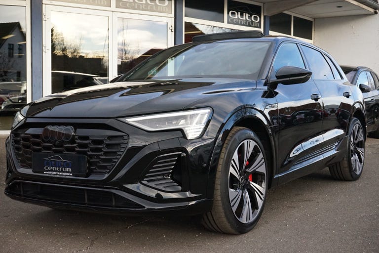 Audi Q8 e-tron S-line Black Style quattro