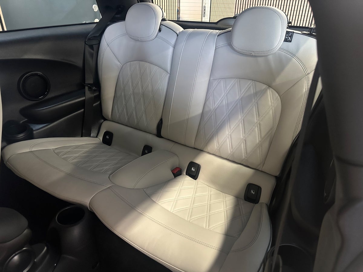 MINI Cooper SE Edition Premium Plus