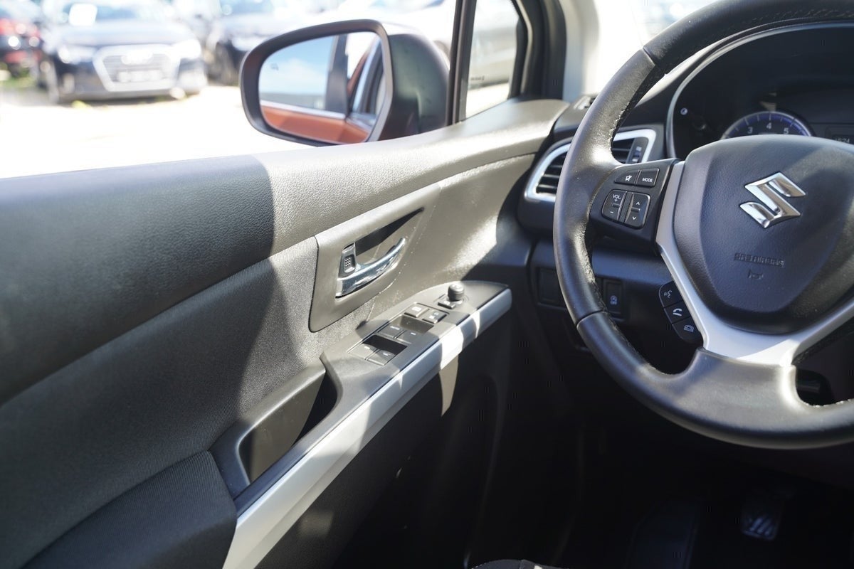 Billede af Suzuki S-Cross 1,0 Boosterjet Active