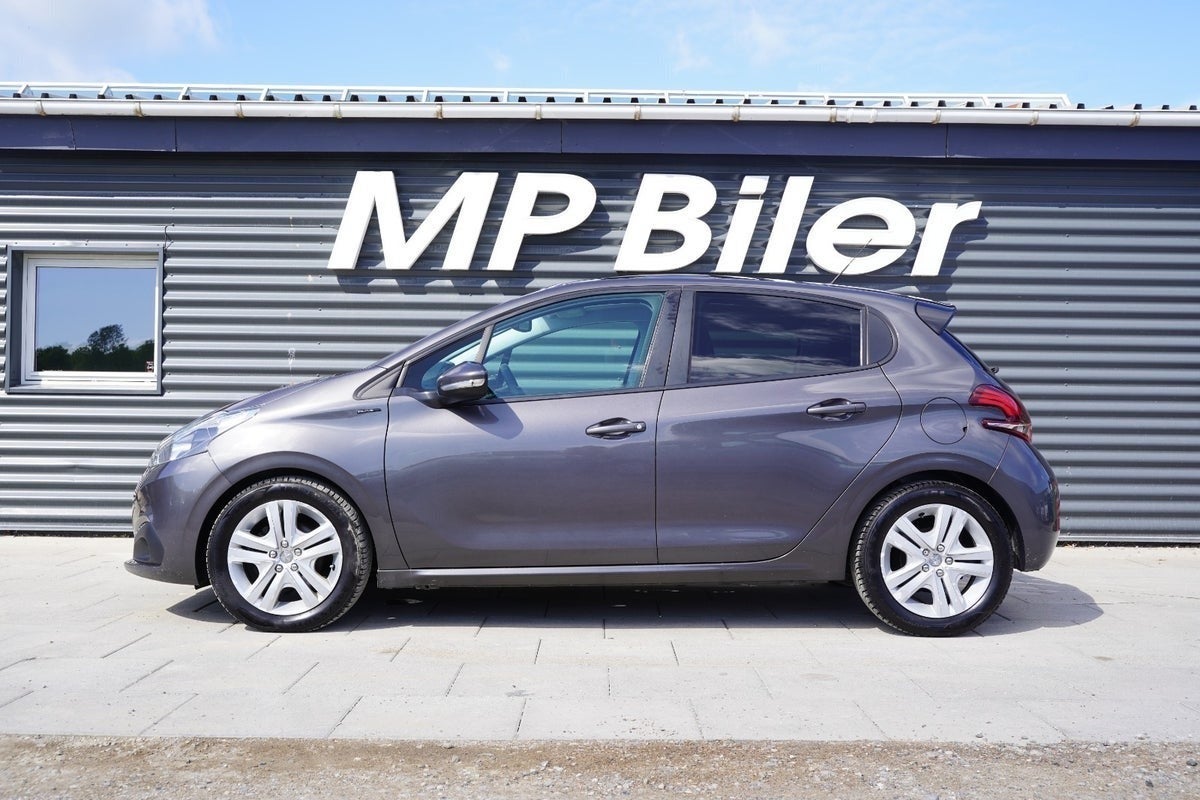 Billede af Peugeot 208 1,5 BlueHDi 100 Signature Sky