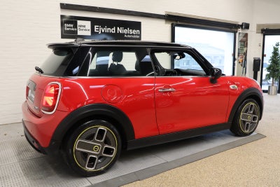 MINI Cooper SE Essential
