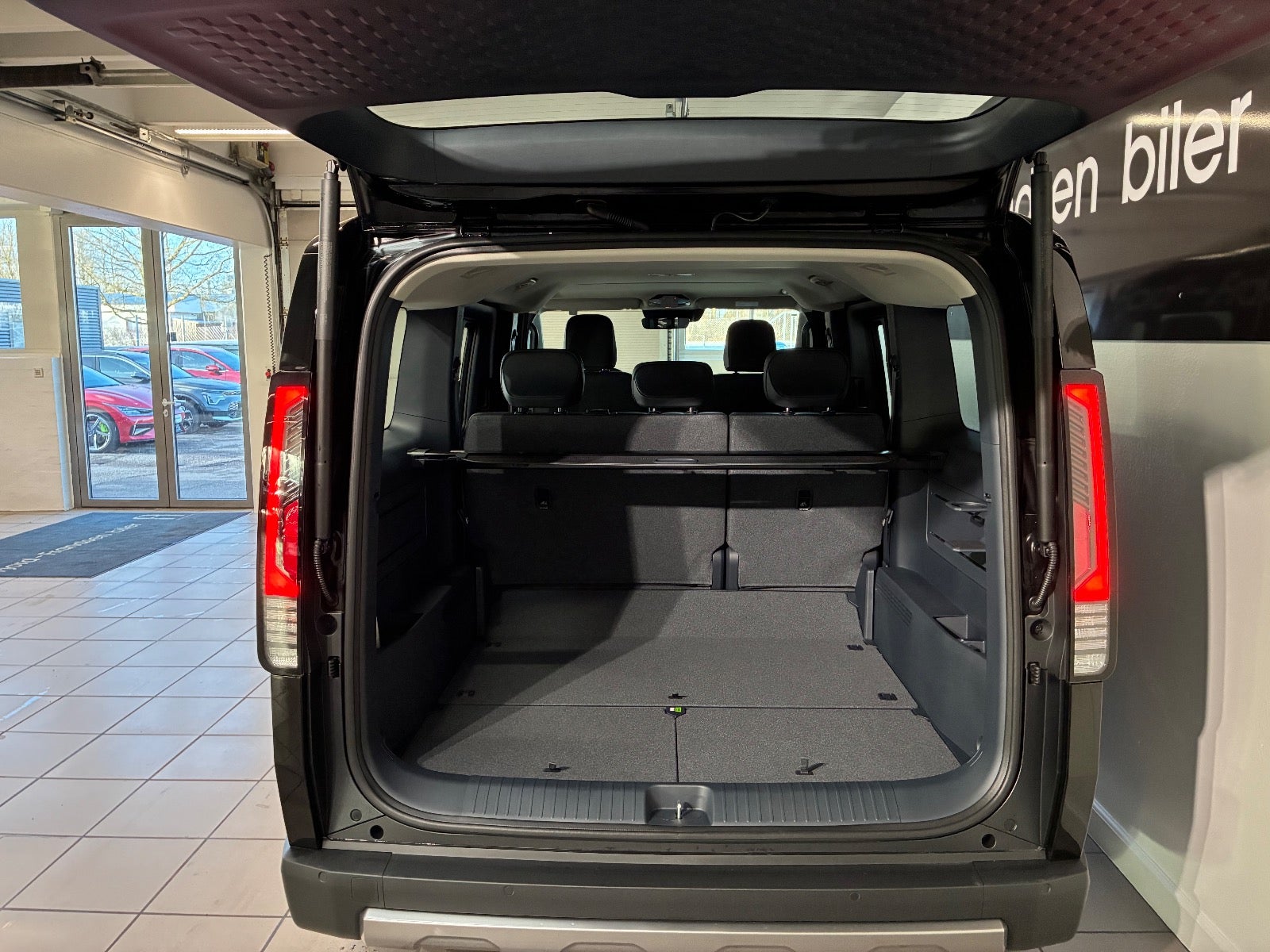 Kia PV5 Long Range Prestige