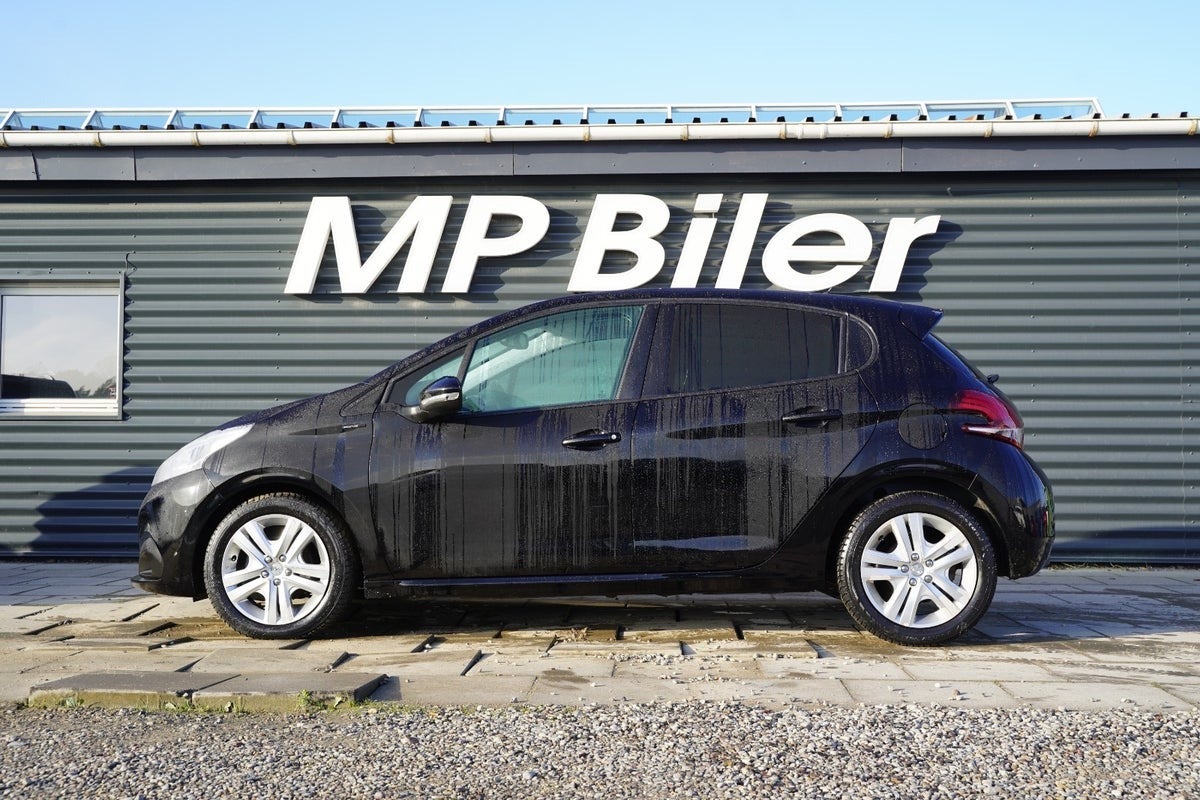 Billede af Peugeot 208 1,5 BlueHDi 100 Signature Sky