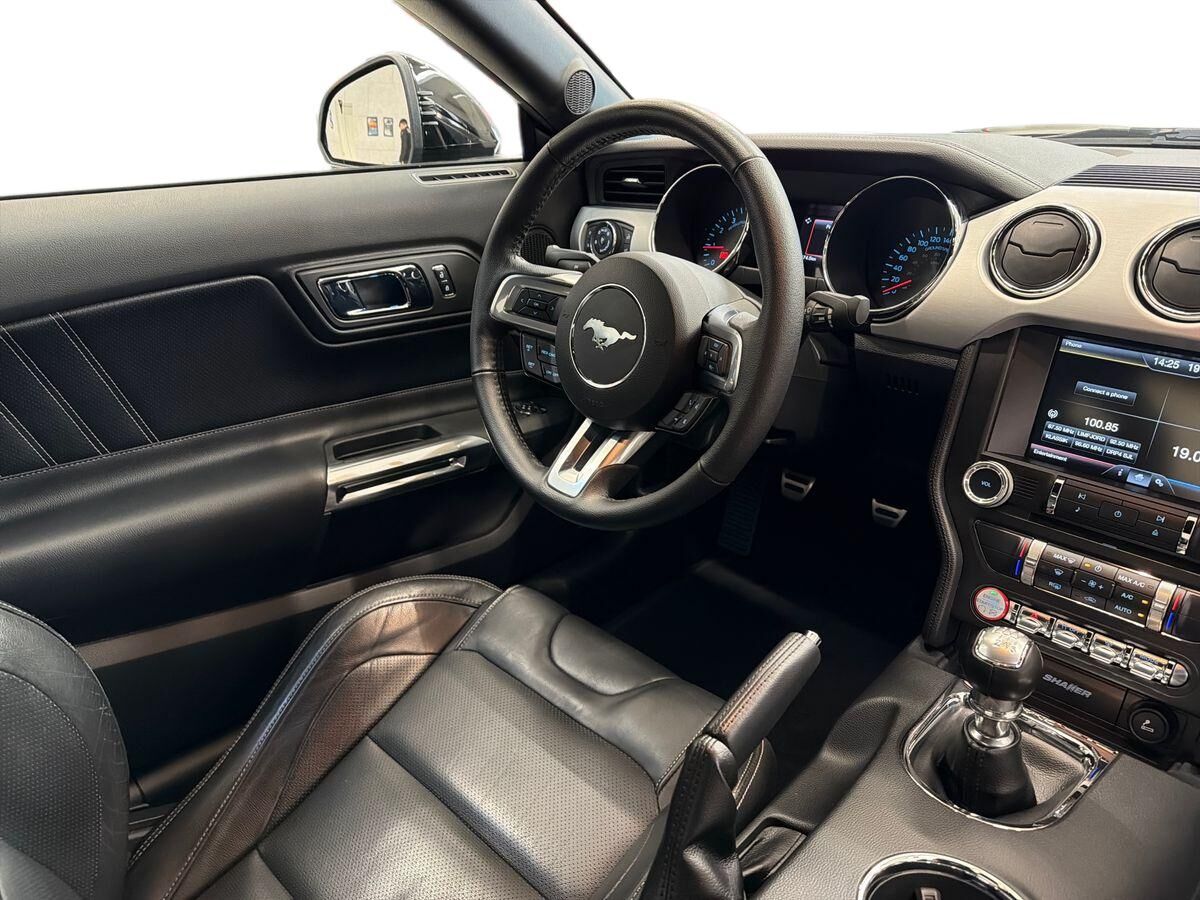 Ford Mustang V8 GT Fastback billede 9