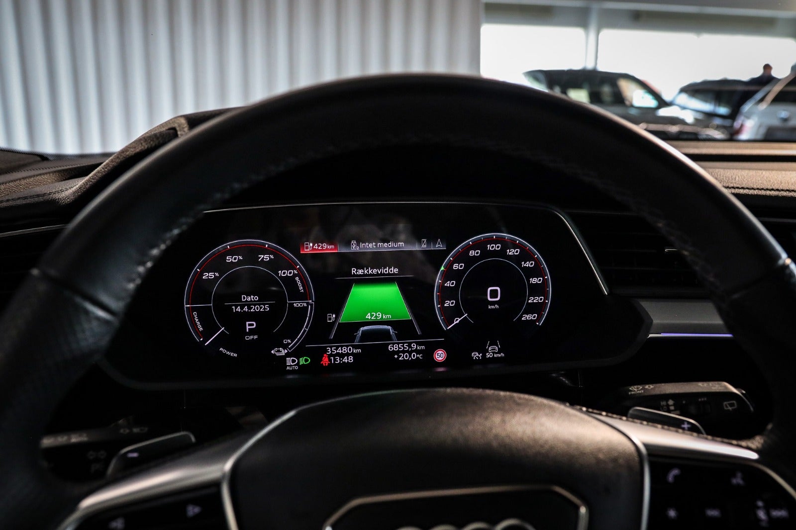 Billede af Audi Q8 e-tron 55 S-line quattro