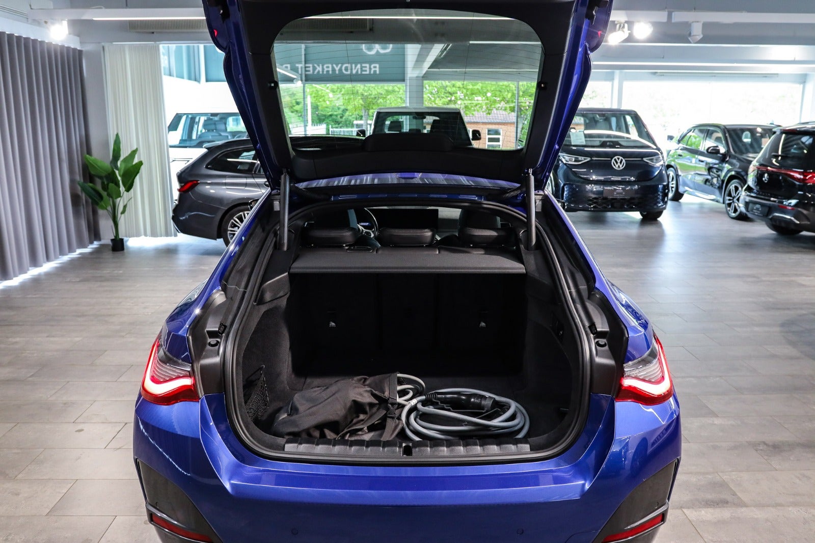 Billede af BMW i4  eDrive40 Fully Charged M-Sport