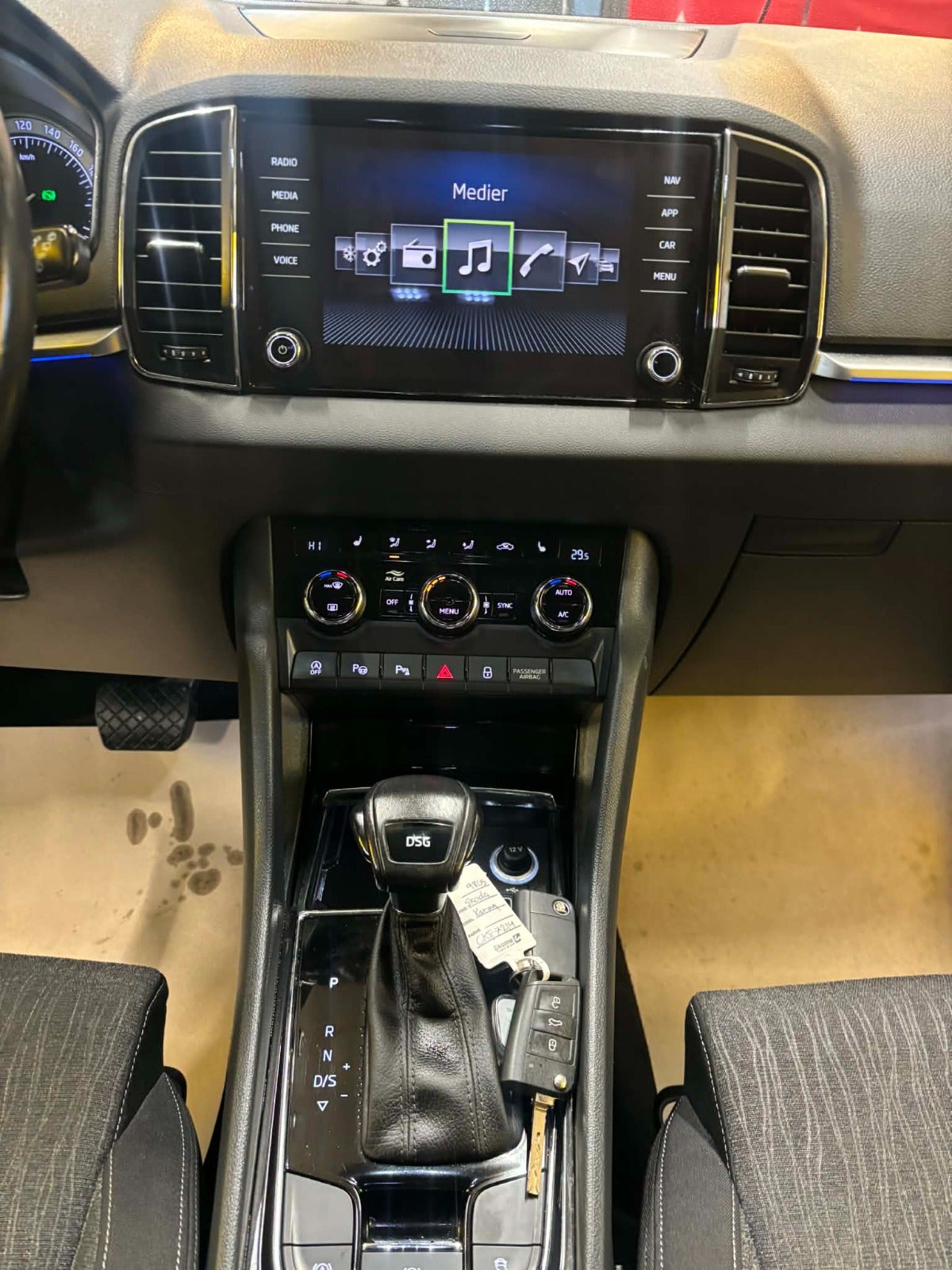 Billede af Skoda Karoq 1,0 TSi 115 Ambition DSG