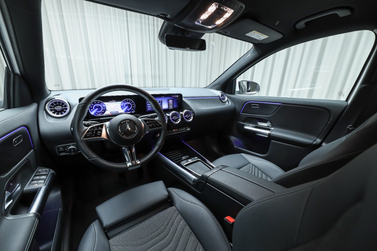 Mercedes-Benz EQA 250+ (4/8)