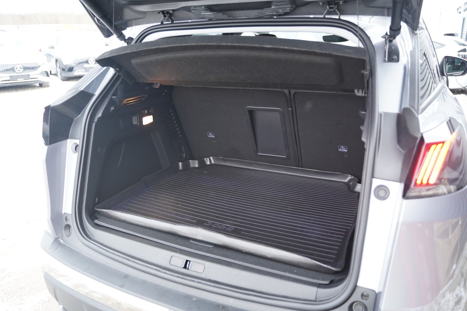 Billede af Peugeot 3008 1,6 Hybrid Allure Pack EAT8