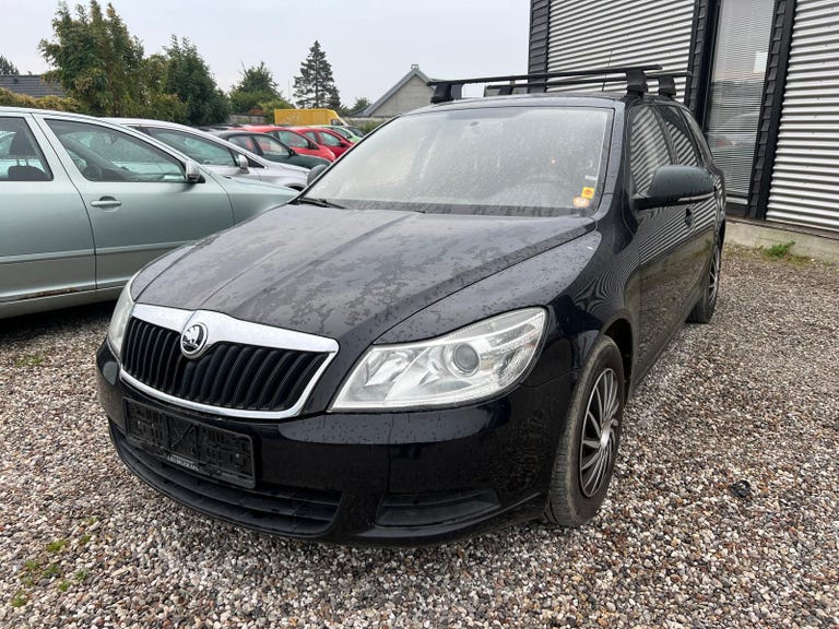 Skoda Octavia TDi 105 Elegance Combi Van