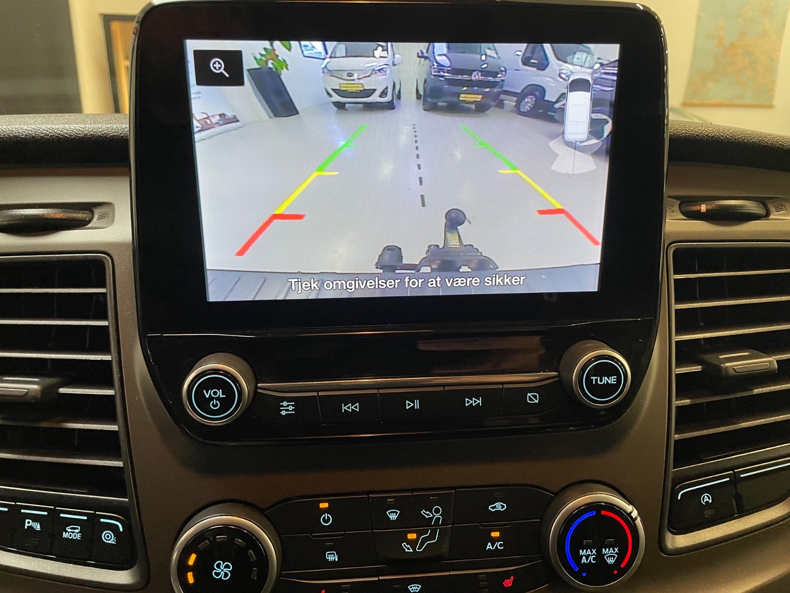 Billede af Ford Transit Custom 300L 2,0 TDCi 130 Trend aut.