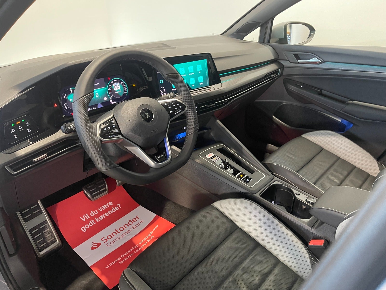 VW Golf VIII 2021