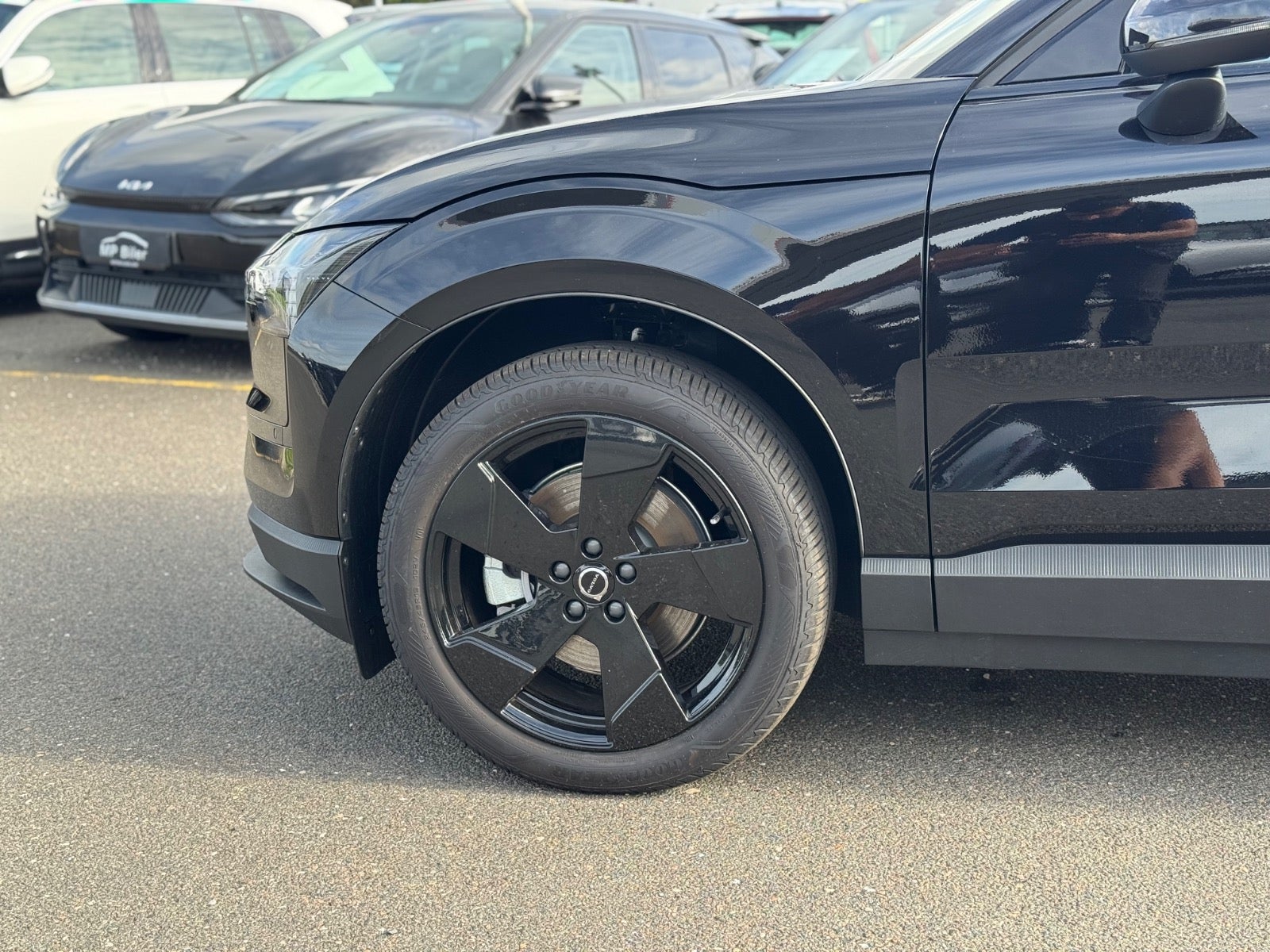 Billede af Volvo EX30  Extended Range Black Edition