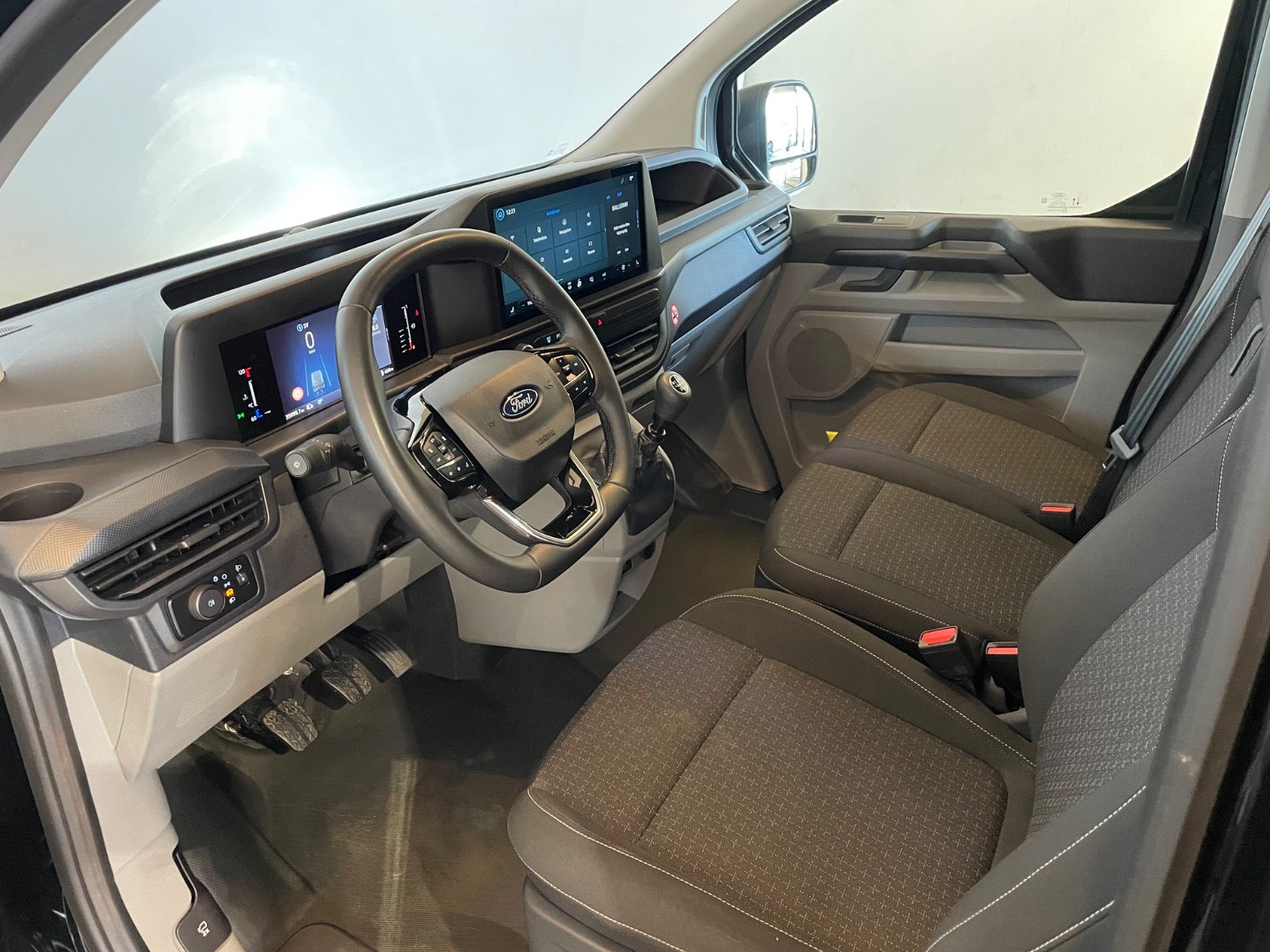 Ford Transit Custom 320L EcoBlue Trend