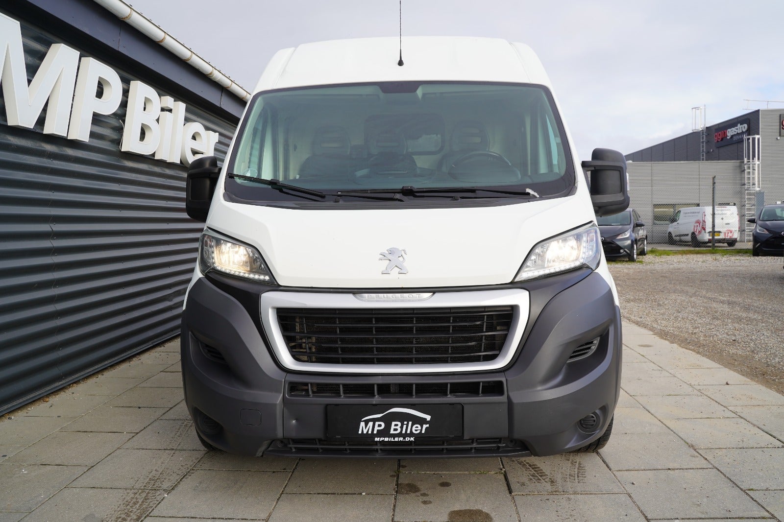 Billede af Peugeot Boxer 330 2,0 BlueHDi 130 L2H2