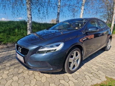 Volvo V40 2,0 T3 152 Momentum Benzin modelår 2017 km 126000 klimaanlæg ABS airbag, 17" alufælge, ful