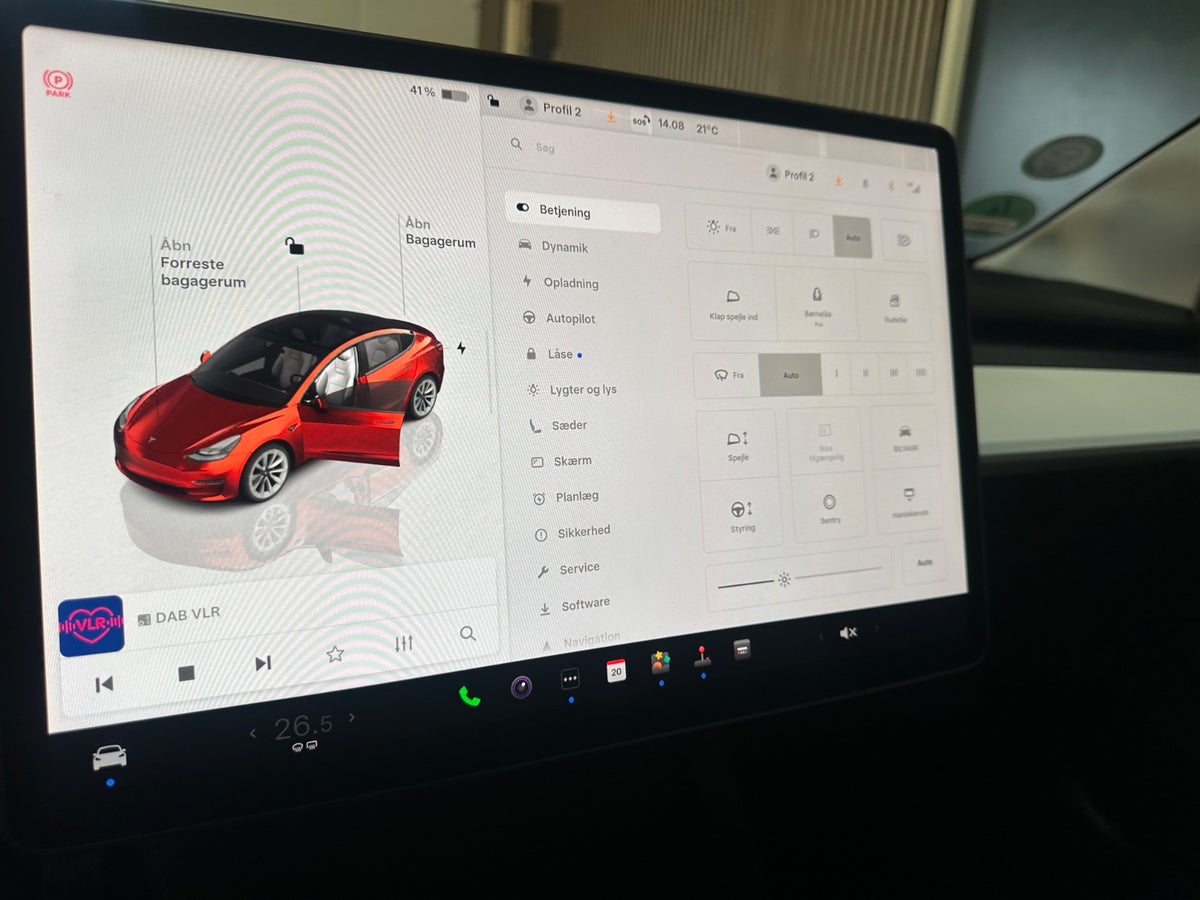 Tesla Model 3 Standard Range+ RWD Tesla Model 3 Standard Range+ RWD