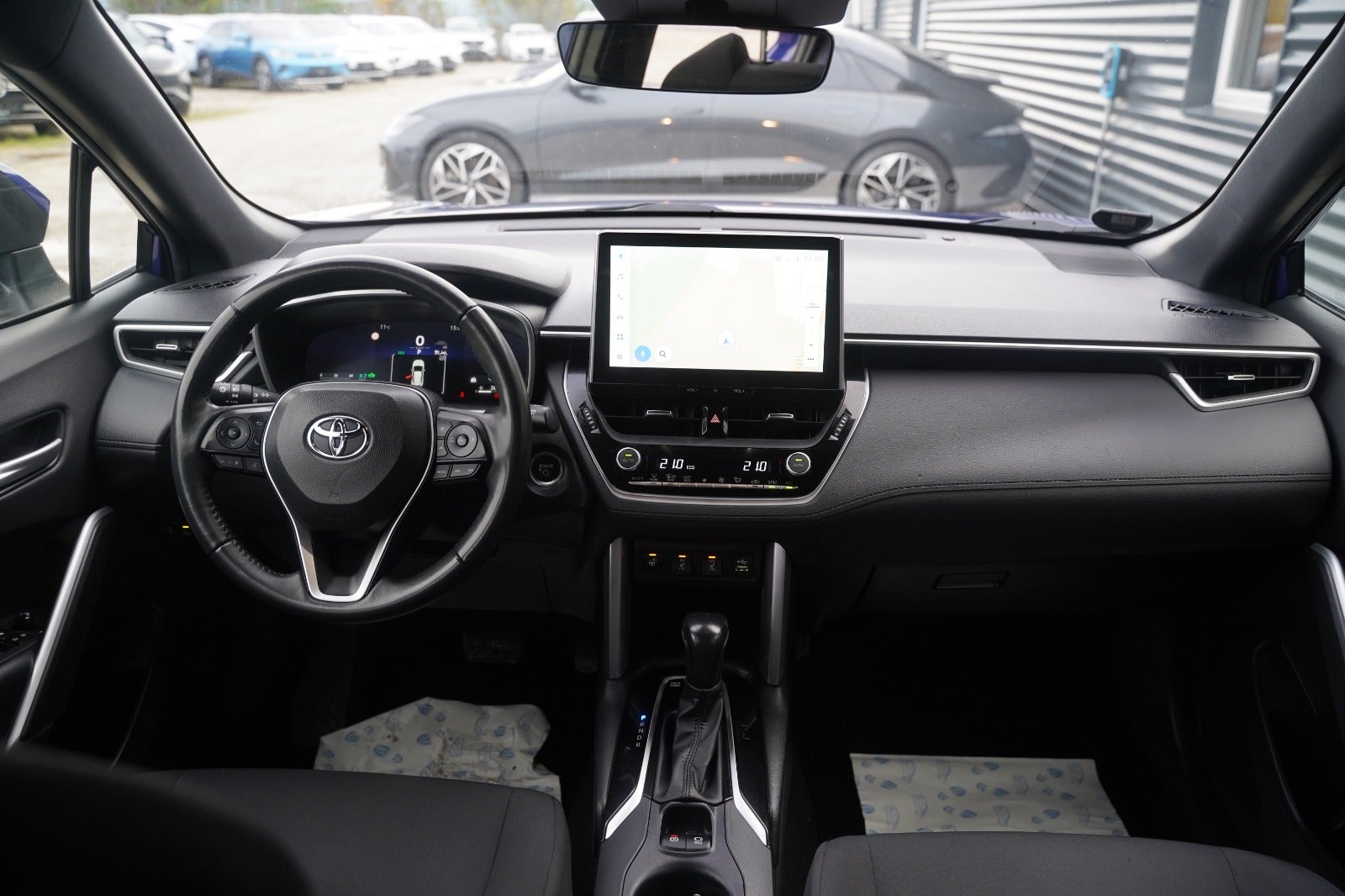 Billede af Toyota Corolla Cross 2,0 Hybrid Active CVT