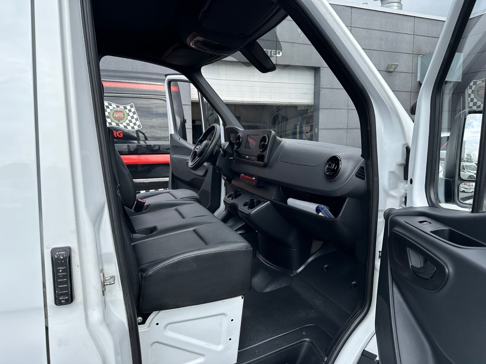 Mercedes Sprinter 317 CDi A4 Kassevogn aut. RWD