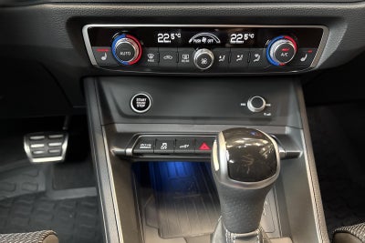 Audi Q3 TFSi e Attitude plus S-tr.