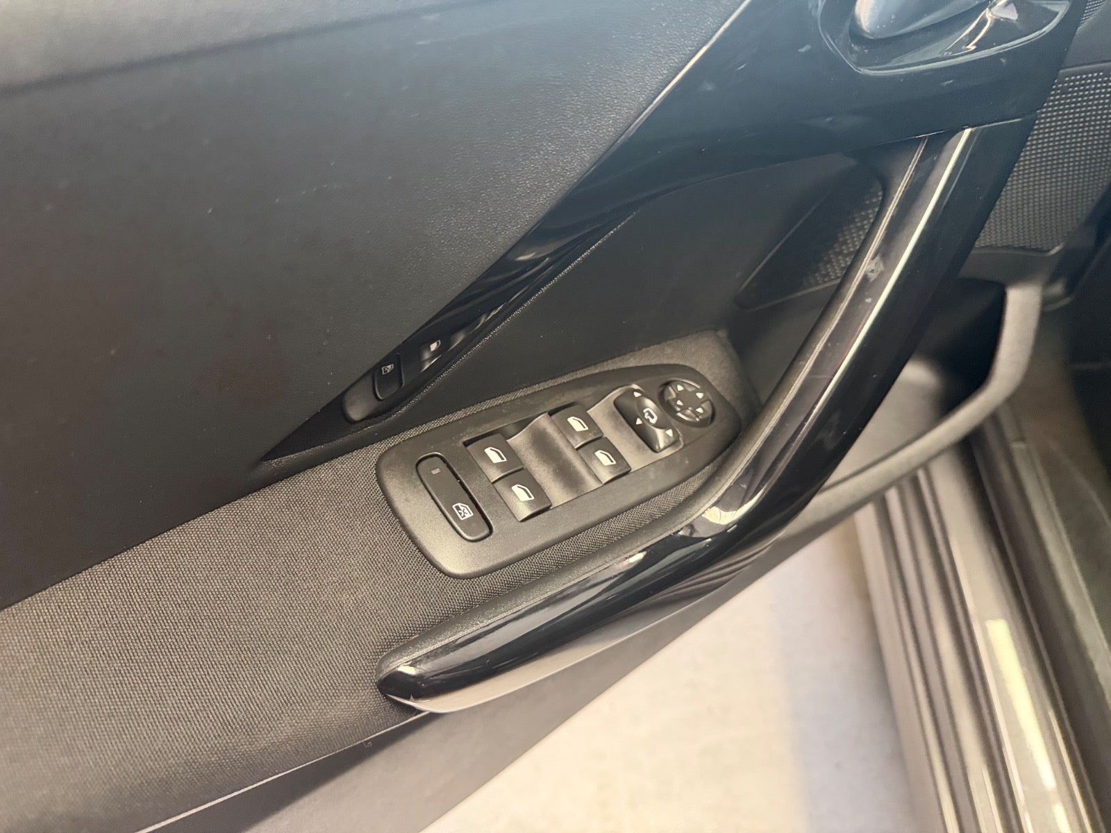 Peugeot 208 BlueHDi 100 Prestige Sky - billede 12
