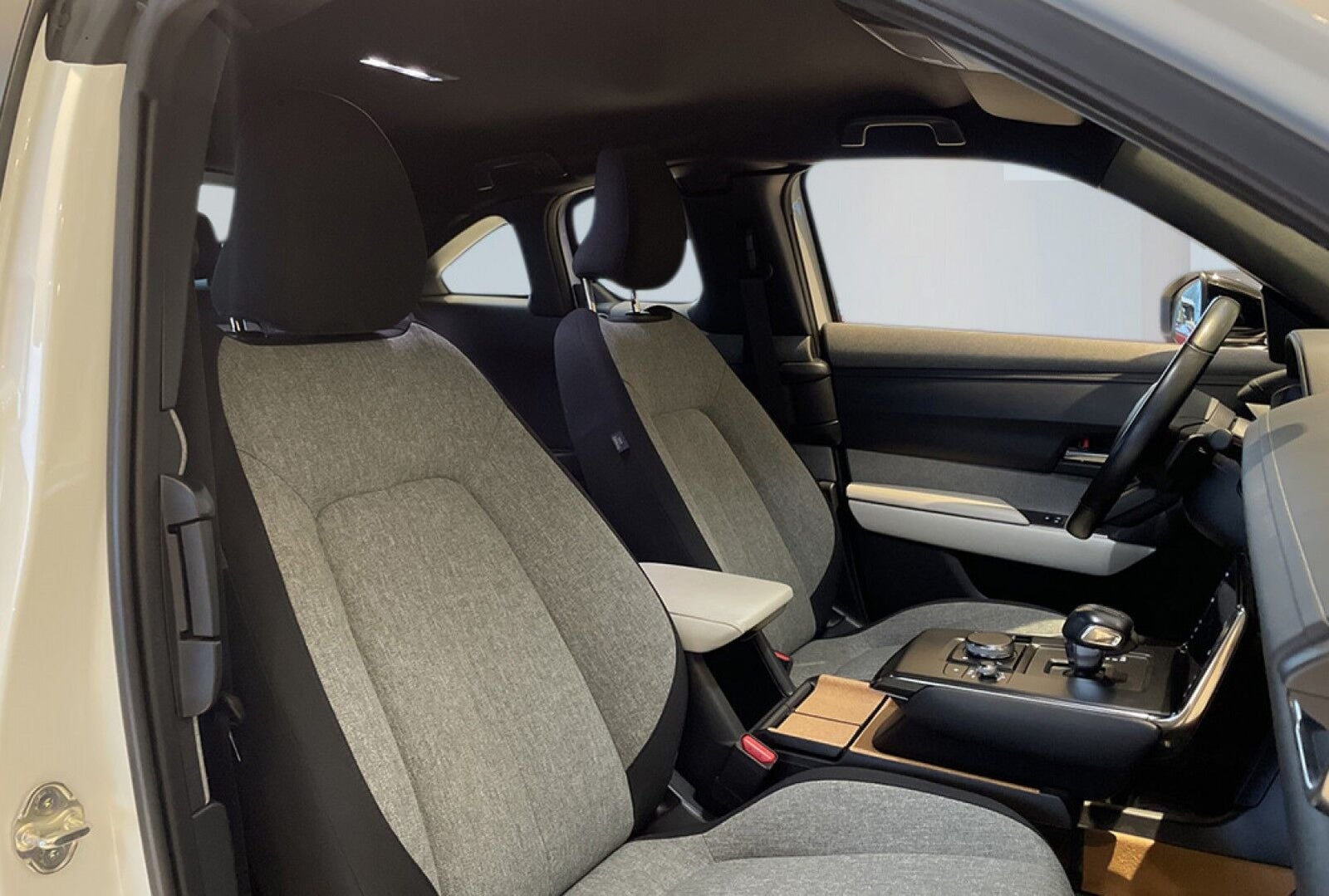 Mazda MX-30 e-SkyActiv Cosmo