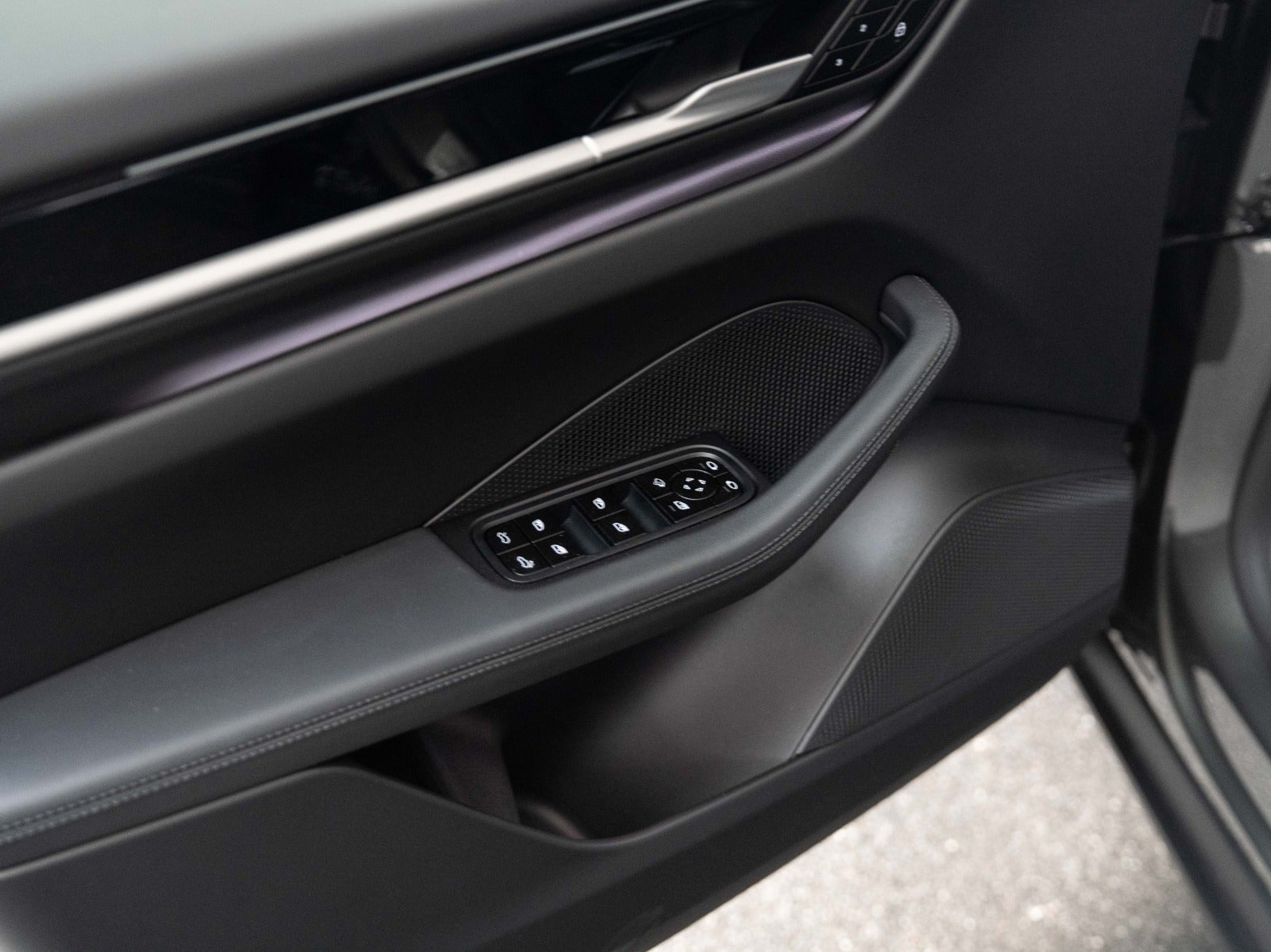 Gallery image 16 of 16