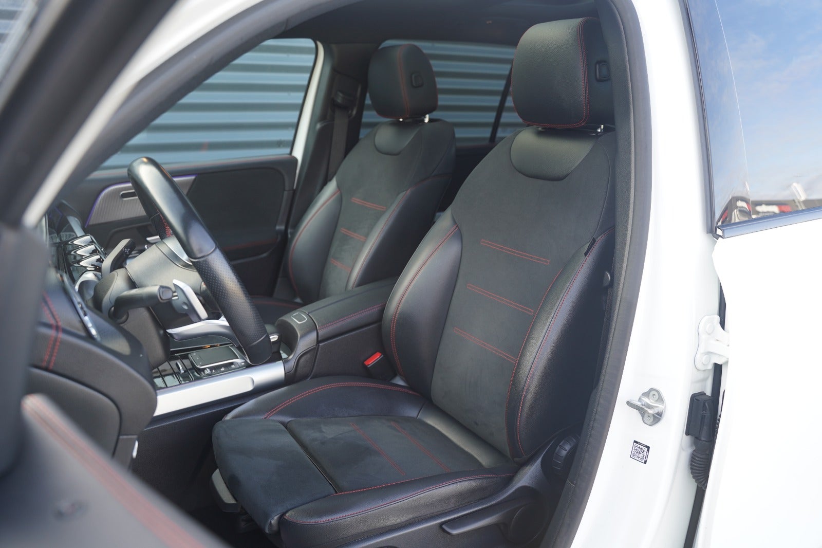 Billede af Mercedes EQB300  AMG Line 4Matic